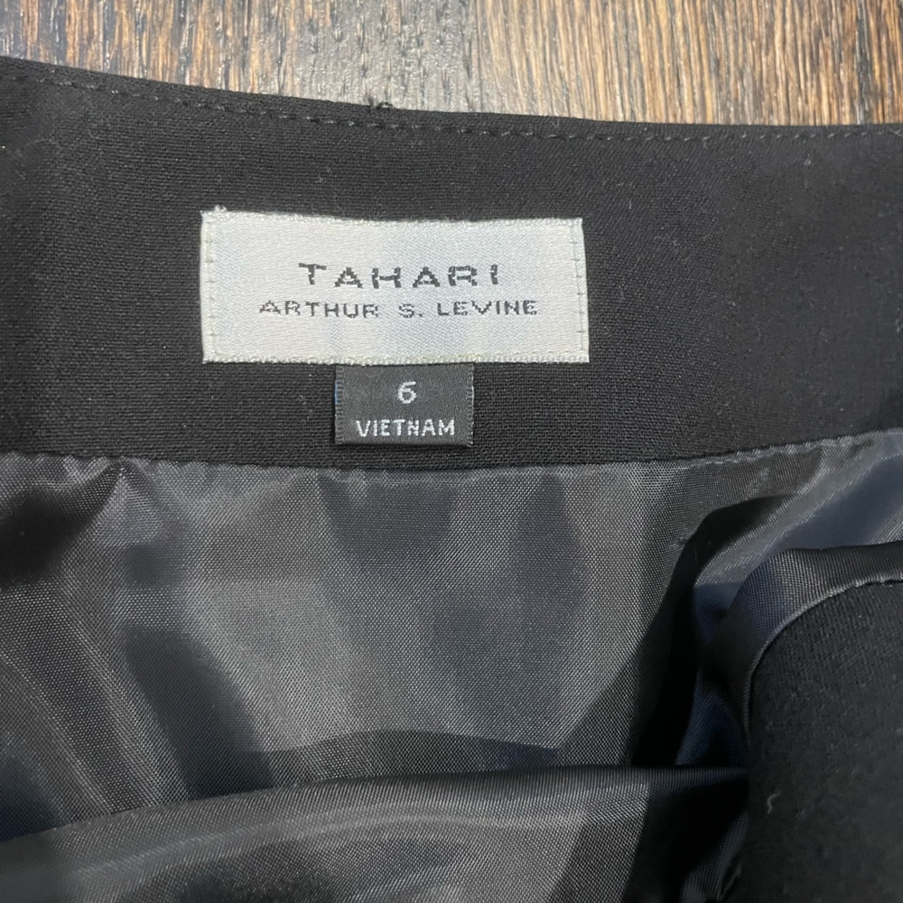 Tahari ruffle detail pencil skirt, black - Picture 4 of 4
